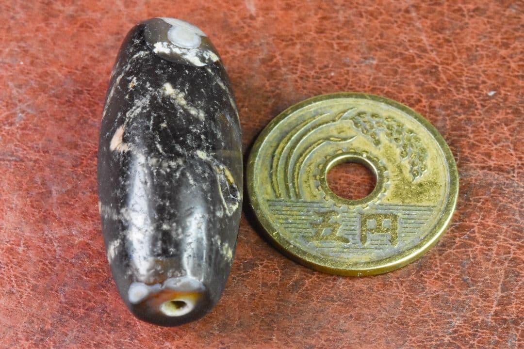 専用ページ ☆青海省タール寺入手 金剛天珠 - erikdjones.com