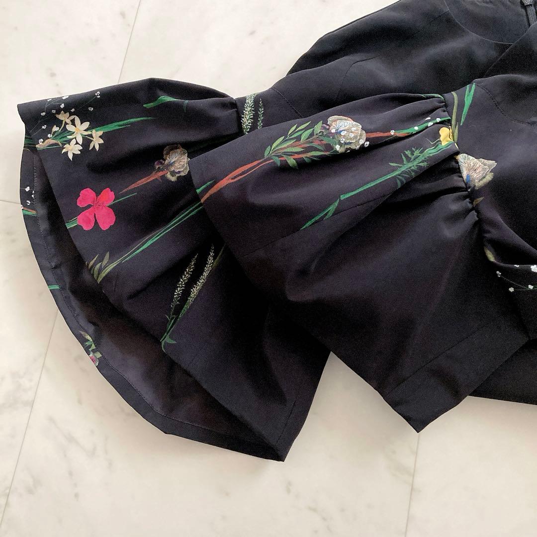 即完売品　アキラナカ　タックスリーブプルオーバー　花柄　黒　36