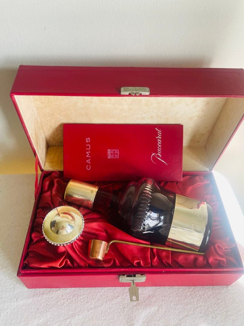 カミュ シルバートップ バカラ クリスタルボトル 700ml 40% - メルカリ