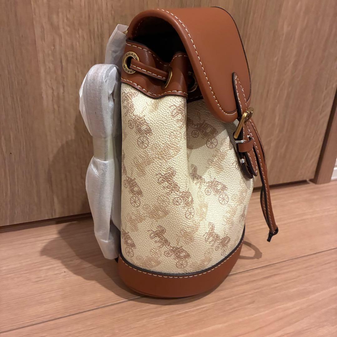 《新品未使用》《値下げ可》《大人気》コーチ　リュック