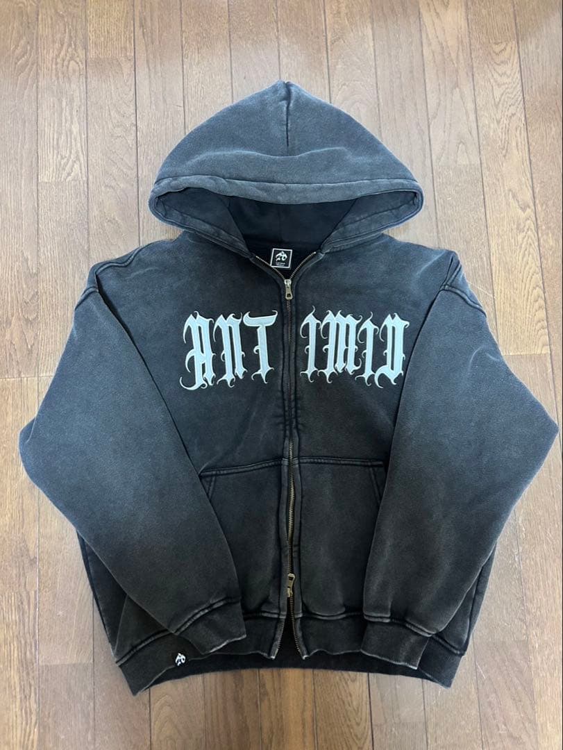アンチミッドANTIMID PIGMENT LOGO ZIP HOODIE