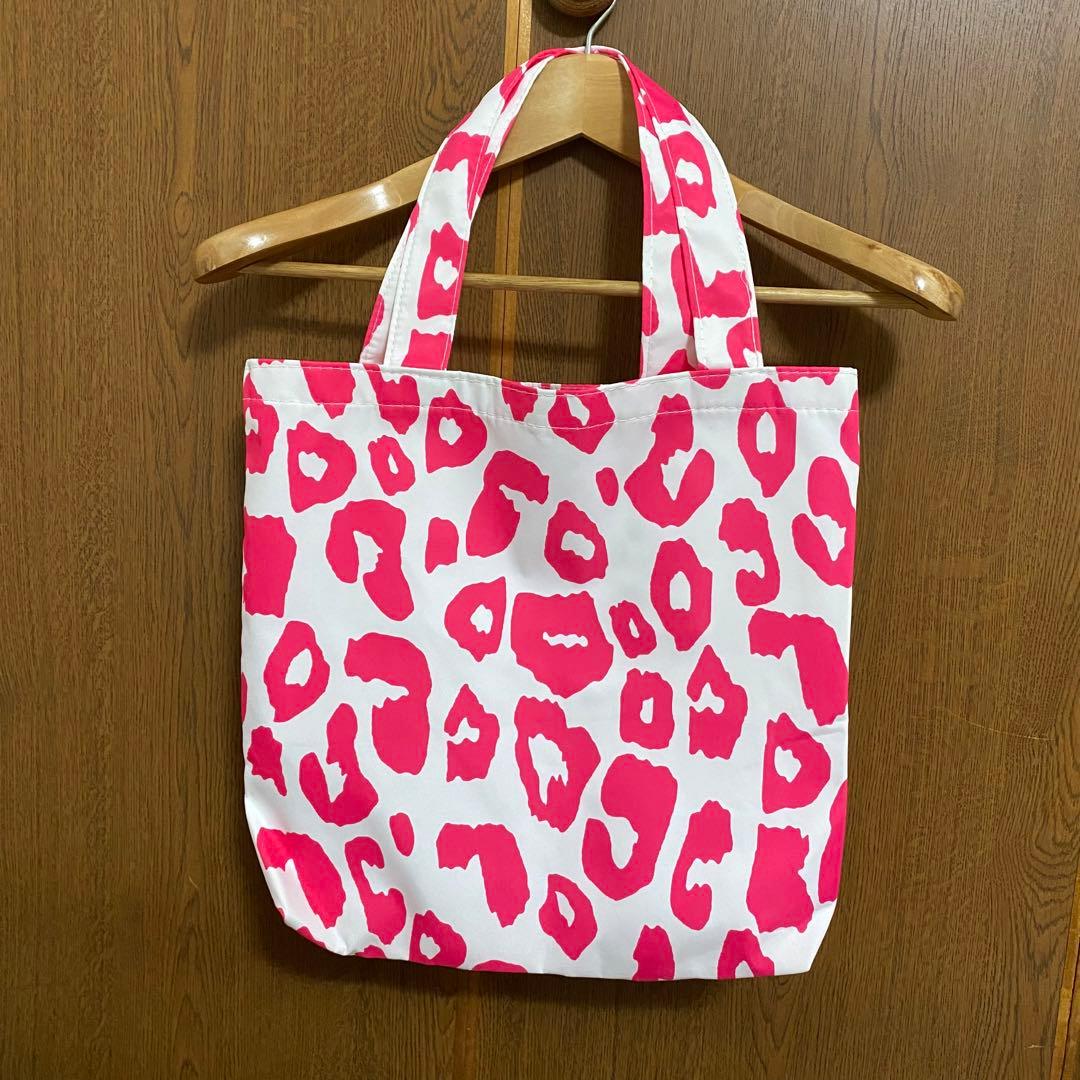 ヒョウ柄 レオパード トートバッグ ピンク 白 韓国 ジム ゴルフ 通学