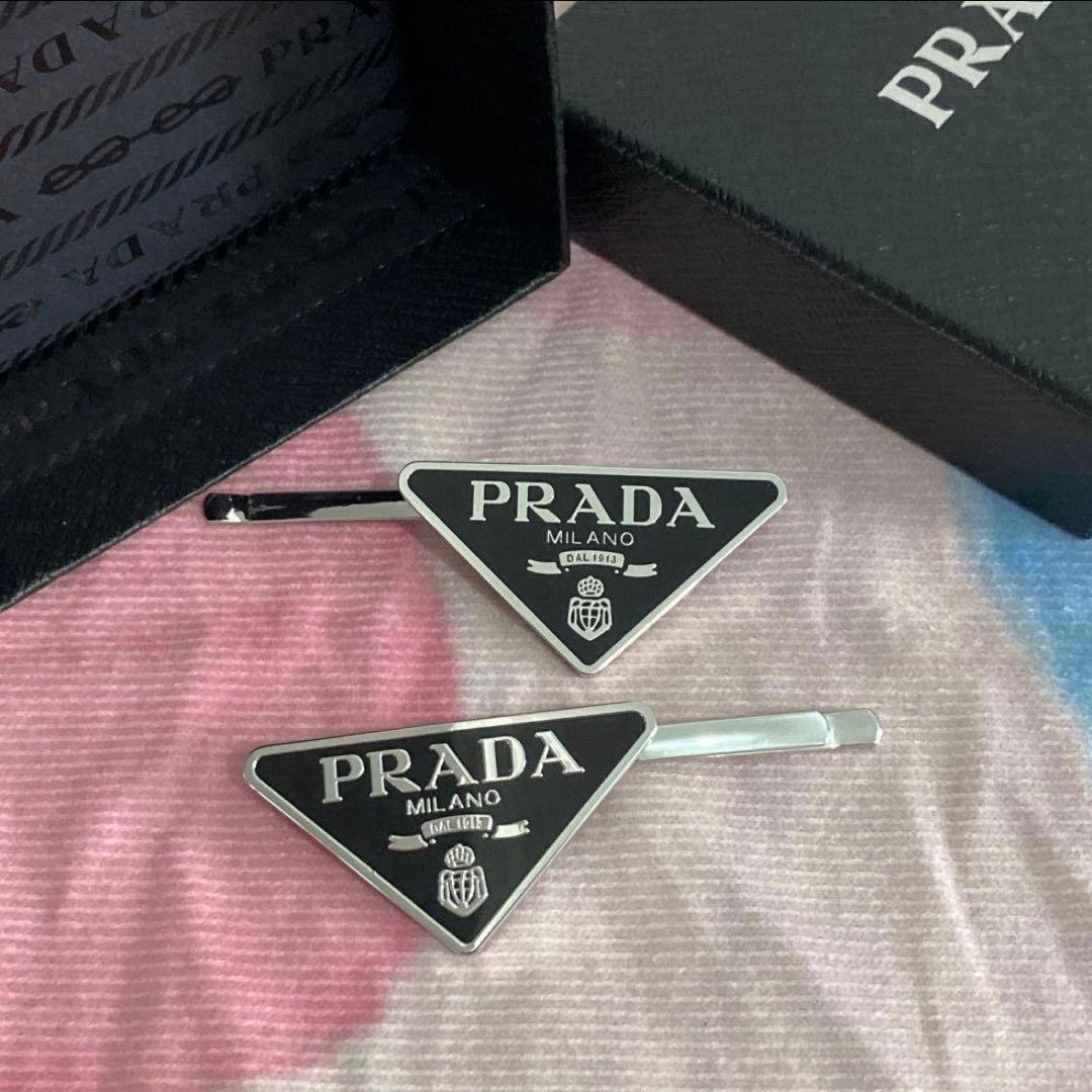 Prada ヘアピン 美品 楽天市場】【中古】PRADA ヘアピン 三角ロゴ メッキ ピンク : JJcollection