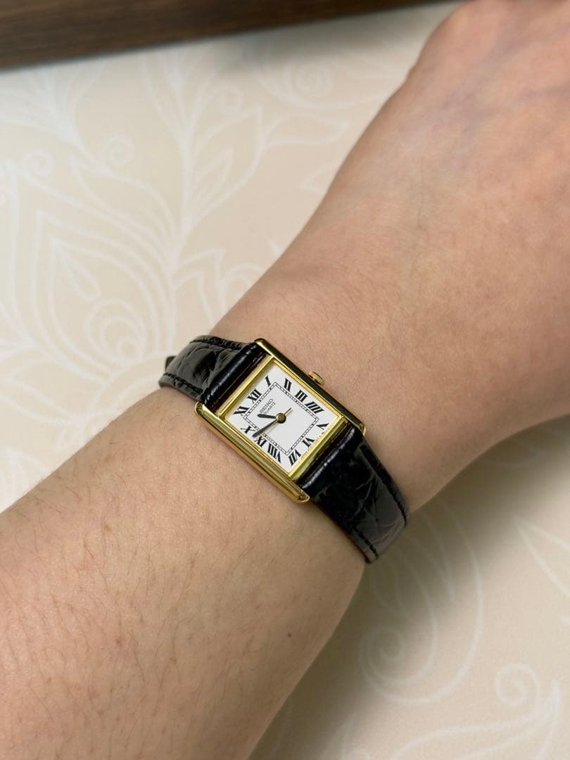 時計 SEIKO TANK 2C21-5110 VINTAGE 80s 時計 SEIKO TANK 2C21-5110 VINTAGE 80s 𝐒𝐞𝐢𝐤𝐨 𝐓𝐚𝐧𝐤