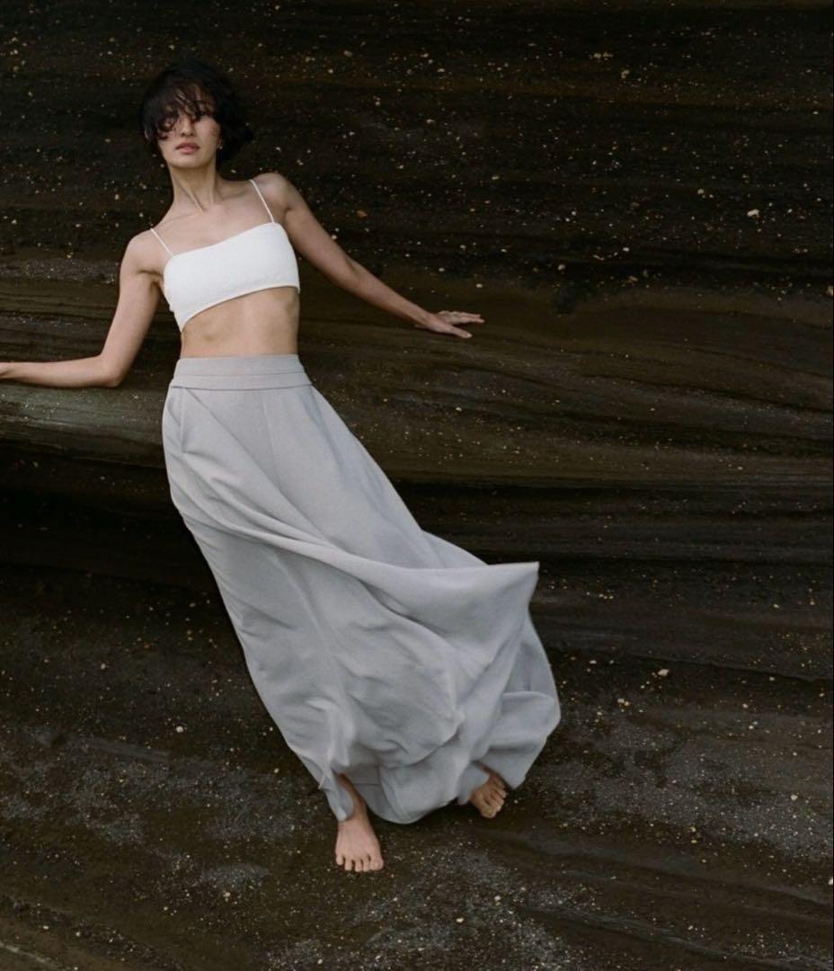 ベージュ Nala Mermaid swim pants M ナラ マーメイド nala ナラ マーメイド ワイドパンツ パンツ￼ ベージュ - メルカリ