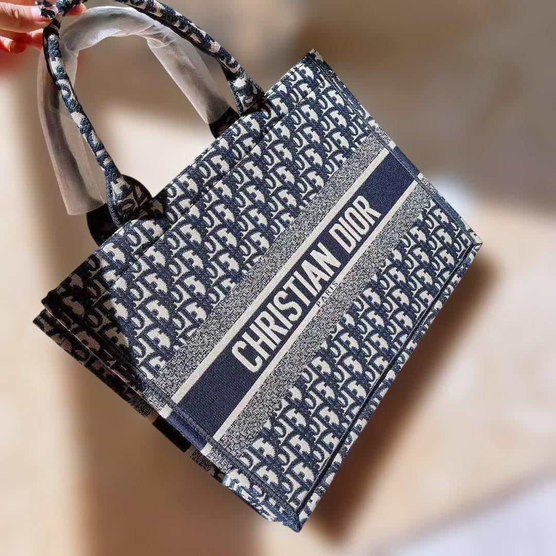 Book Tote 41cm 刺繡トートバッグ ネイビーとベージュ ストライプ ラッキープリーツニットラティスニットトートバッグ(M) ストライプ