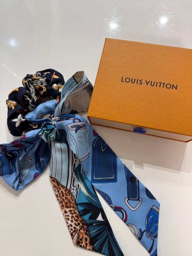 ルイヴィトン シュシュ ビーマインドフル リボン ブルー/グリーン M76644 楽天市場】≪新品≫ルイヴィトン シュシュ デニム M77439 モノグラム