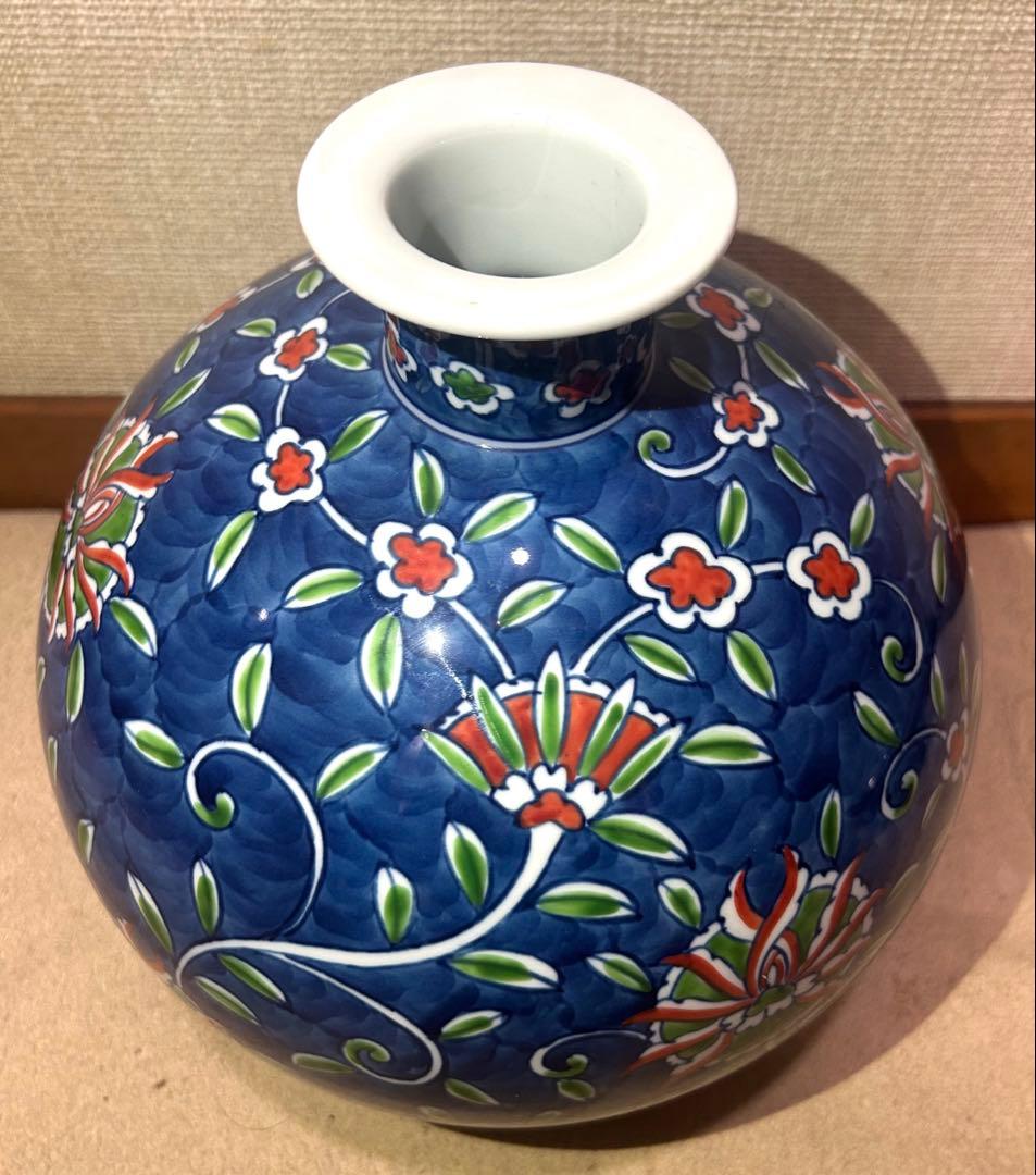 新品ホビー・楽器・アート - 源右衛門 染付魚花紋蓋物と色鍋島唐草模様