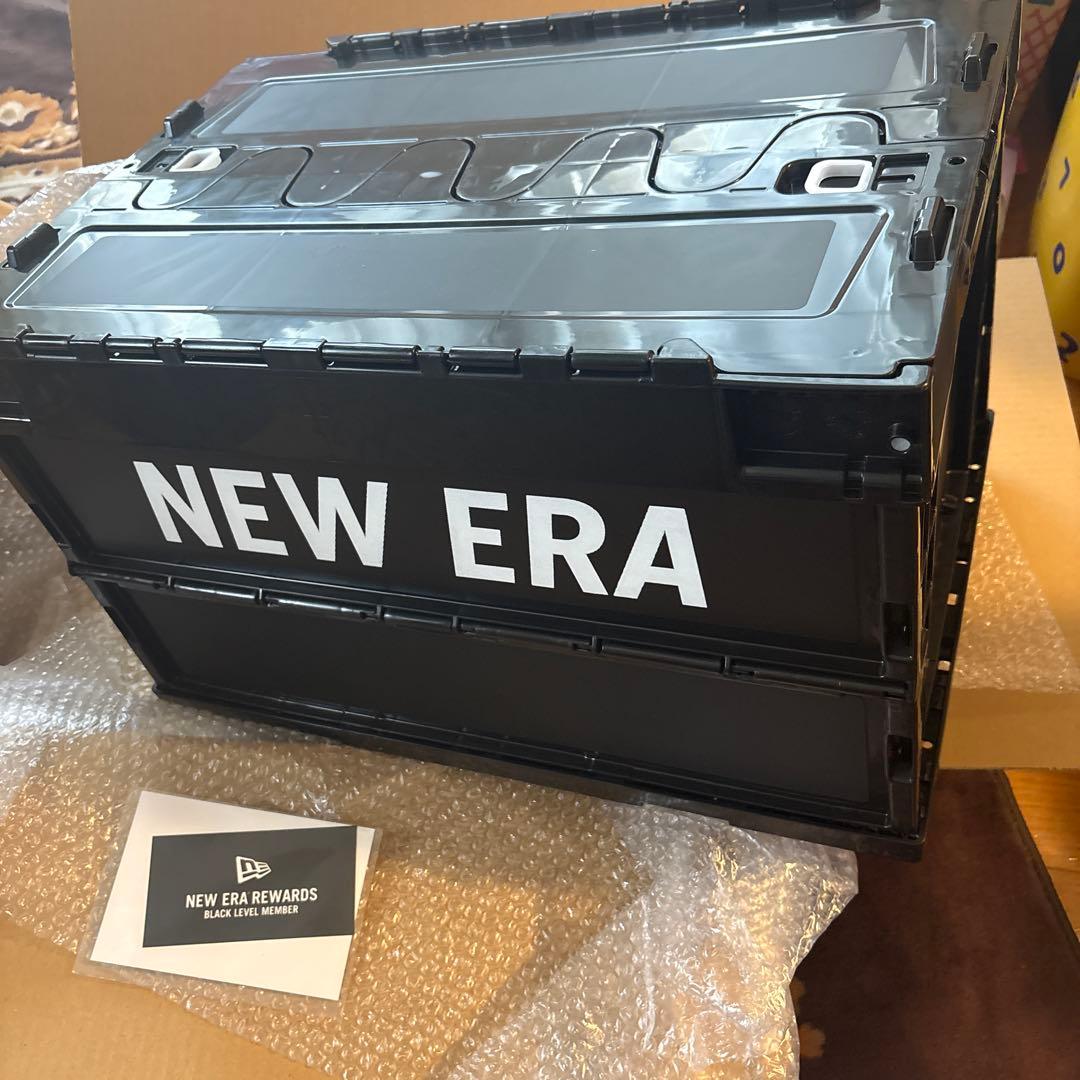 新品　ニューエラ非売品　折りたたみコンテナボックスと ノベルティーステッカー1枚 NEW ERA ニューエラ 非売品 ステッカー 100%正規品 防水ステッカー