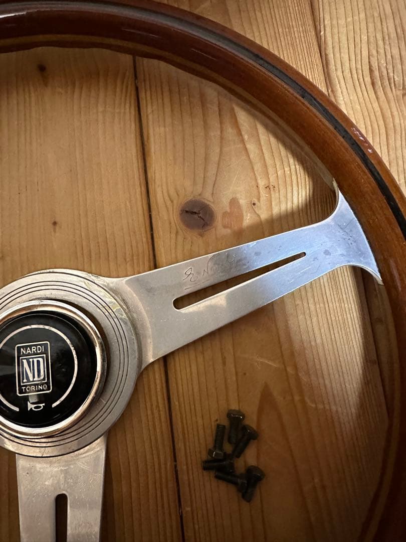 f*読様 【NARDI Classic】36.5Φ ウッドステアリング　ナルディ