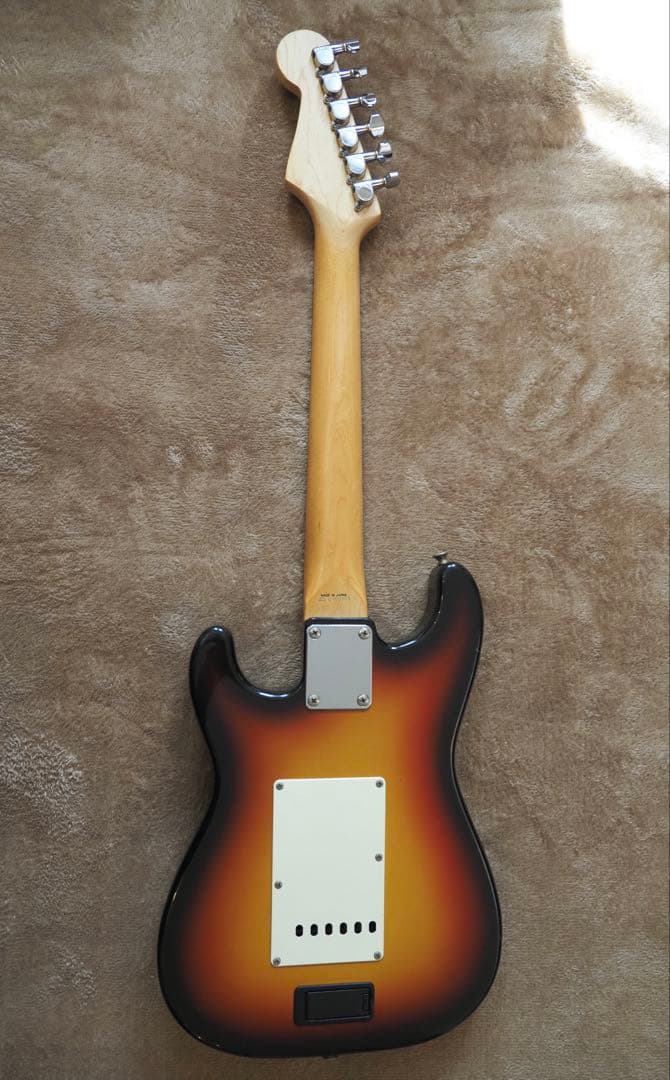 Fender Japan ST-CHAMP 前期型サンバーストアンプ内蔵ギター - メルカリ