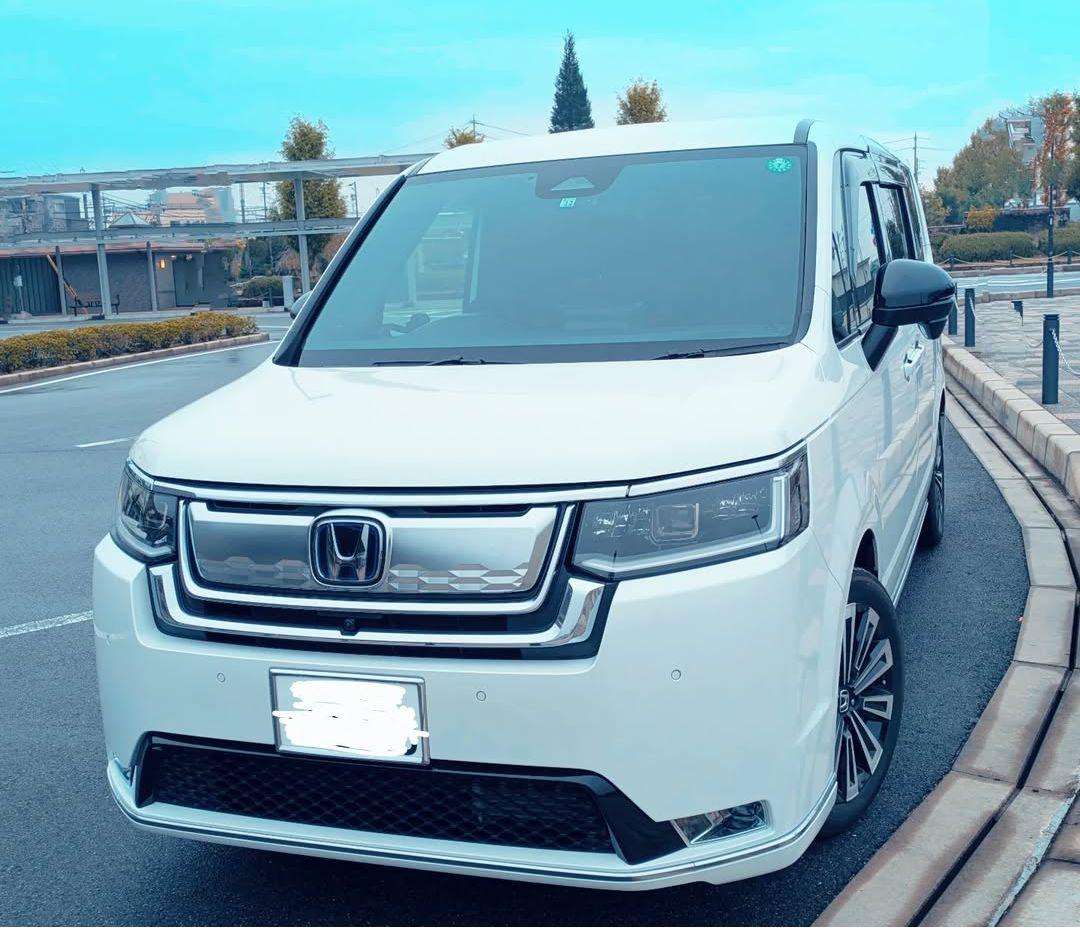 ステップワゴン フロントグリル プラチナクロームメッキ - メルカリ