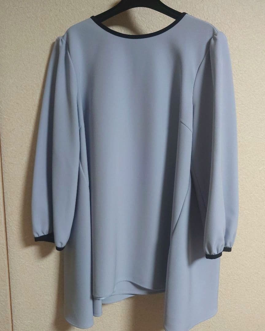 ローズティアラ ダブルクロスAラインブラウス - メルカリ