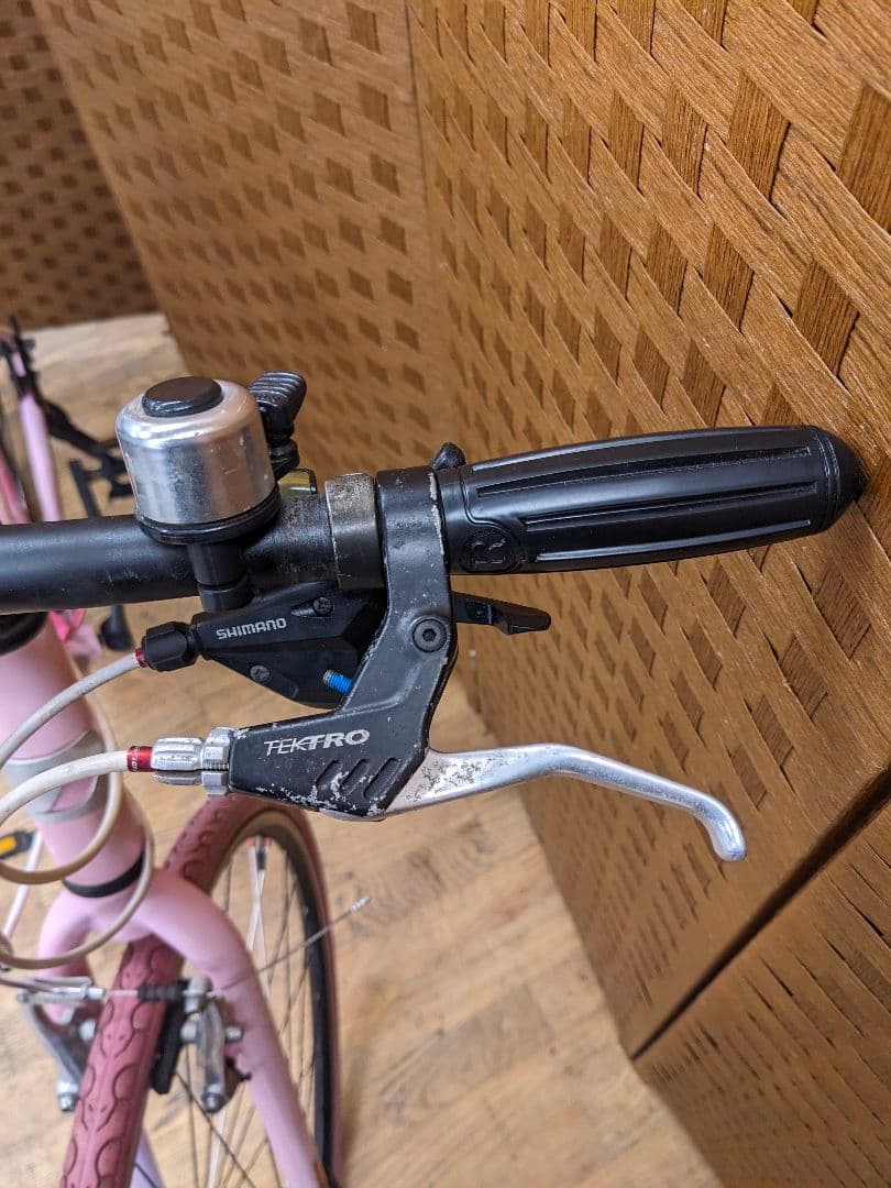 配送方法変更済み U065 クロスバイク 28インチ 3×8段変速 ピンク