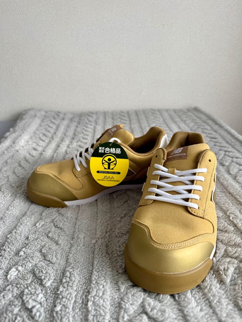 New Balance ゴールド安全靴 25cm - メルカリ