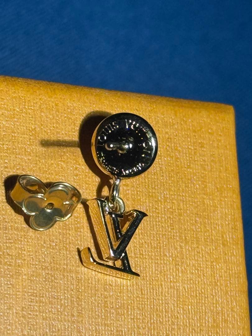 【片方】ヴィトンピアス LOUIS VUITTON（ルイ・ヴィトン） ピアス M64859 ピアス ブルーミング