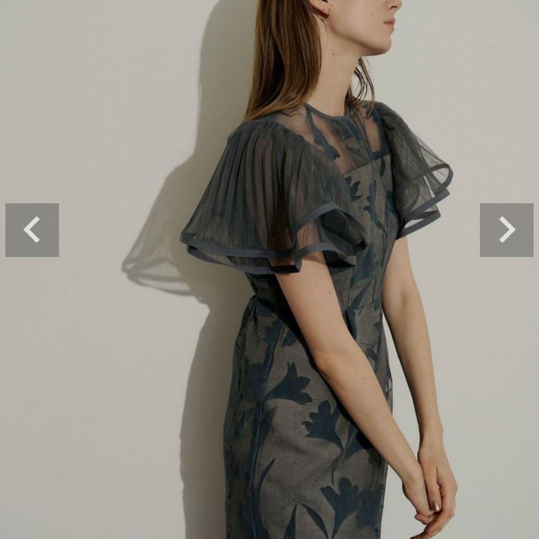 niana サーキュラースリーブフラワードレス M short ネイビー - メルカリ