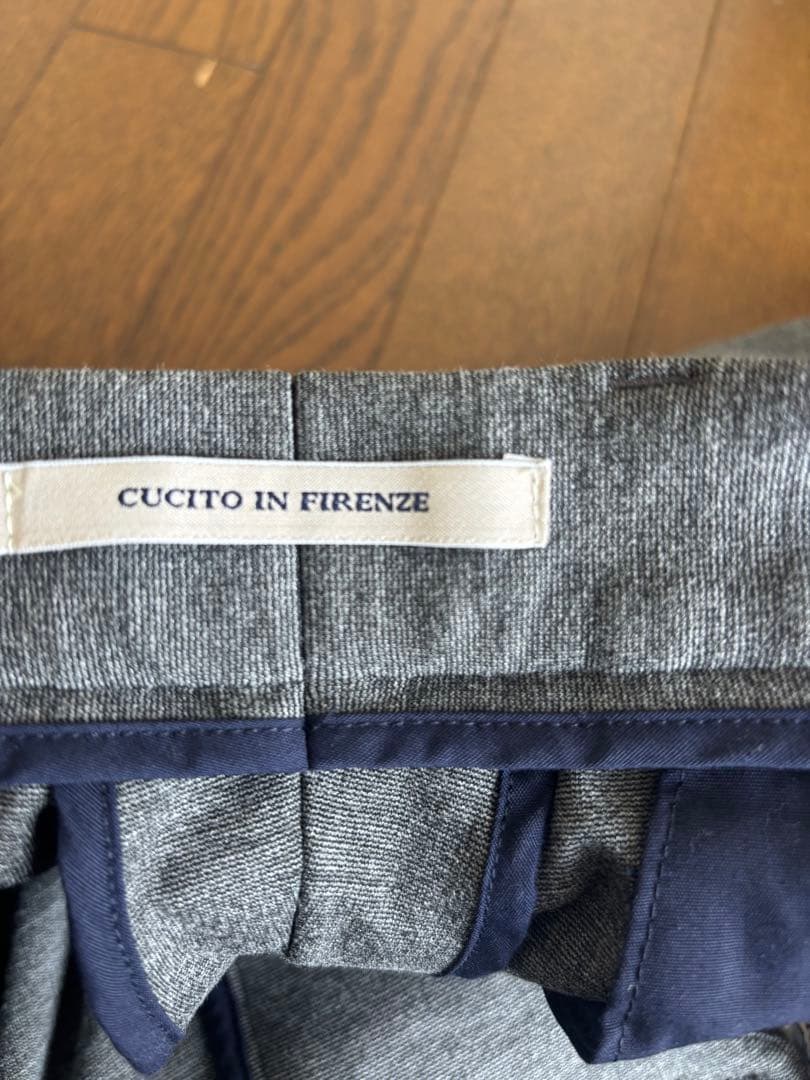CUCITO IN FIRENZE グレー スラックス イタリア製48サイズ - メルカリ