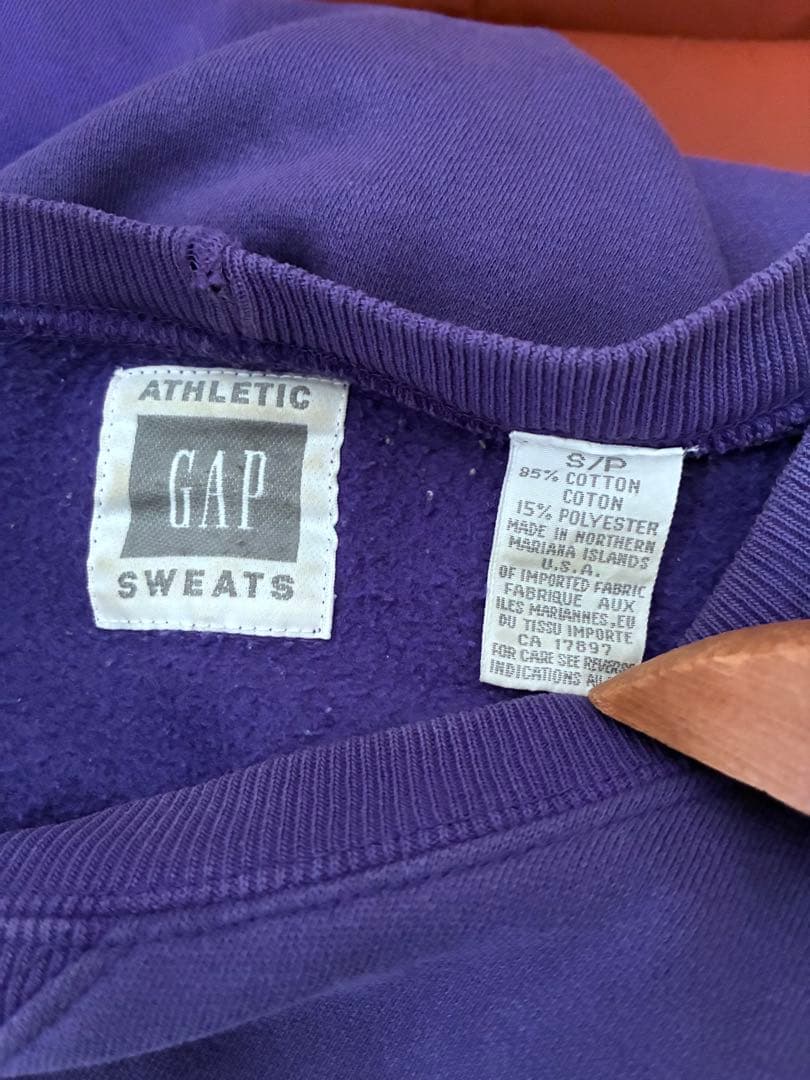 90's GAP オールドギャップ スウェット 無地 前V 紫 USA製 - メルカリ