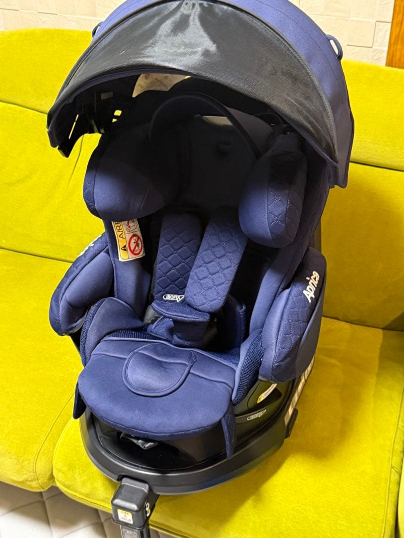 Aprica フラディアグロウプレミアム　ネイビー　チャイルドシート Fladea アップリカ フラディア グロウ ISOFIX セーフティープラス