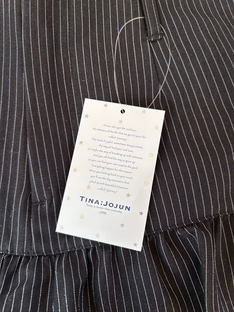 ピンストライプ ティアードショートパンツ Sサイズ TINA :JOJUN - メルカリ