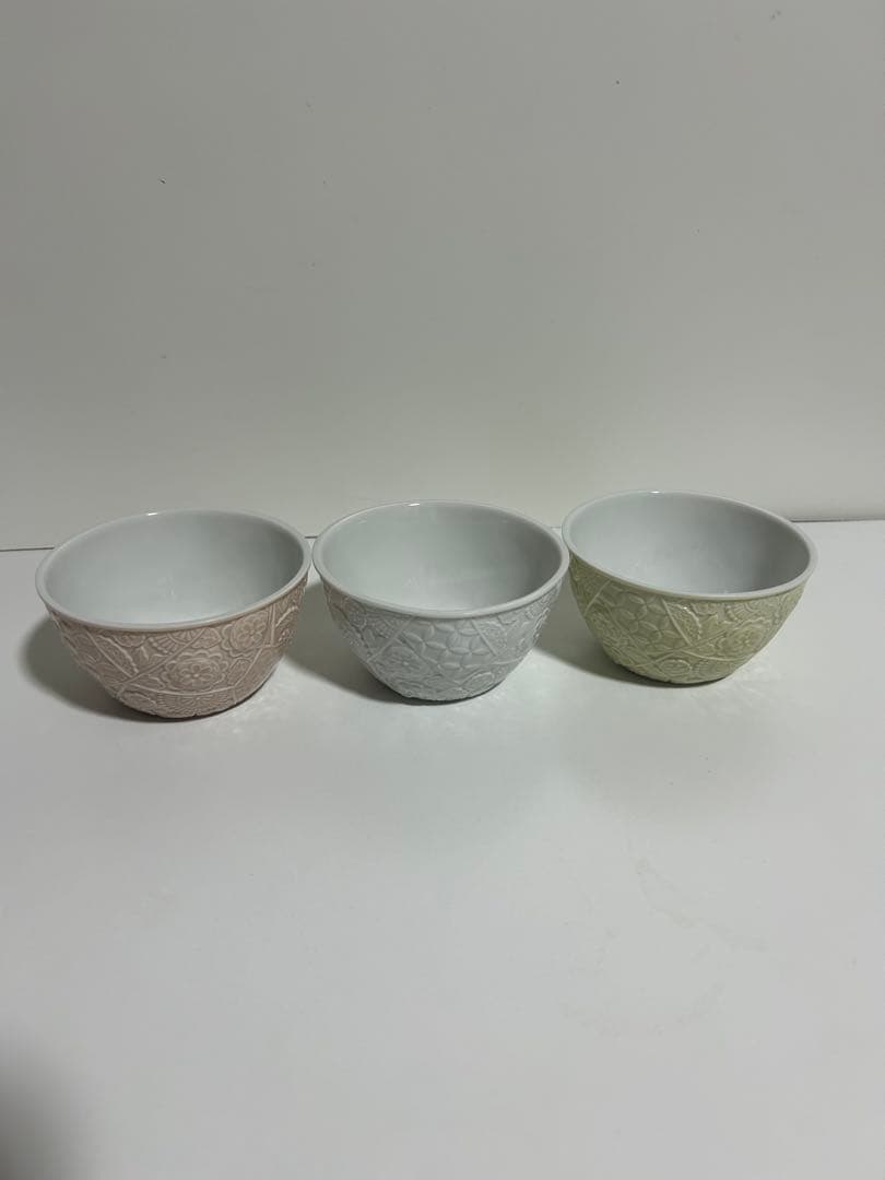 リヤドロ　kimono ボウル　ピンク　イエロー　ホワイト　茶碗　3客セット Hina Dolls Sculpture. Green-yellow. Limited Edition | リヤドロ公式