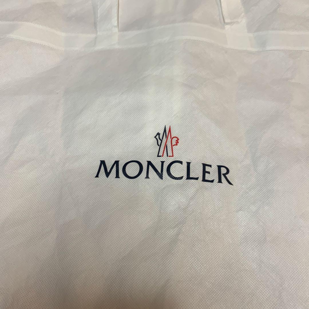 MONCLER ガーメントバッグ ホワイト 4枚セット - メルカリ