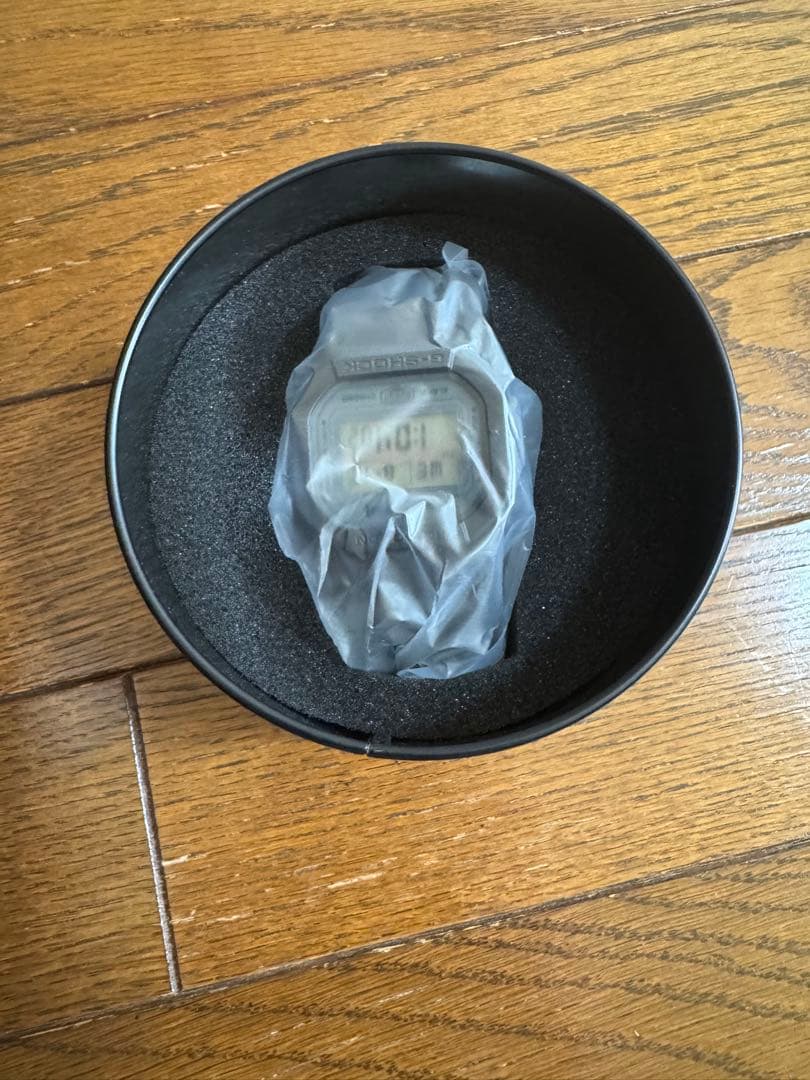 限定】HERNO×CASIO 青山10周年記念 LaminarG-SHOCK - メルカリ