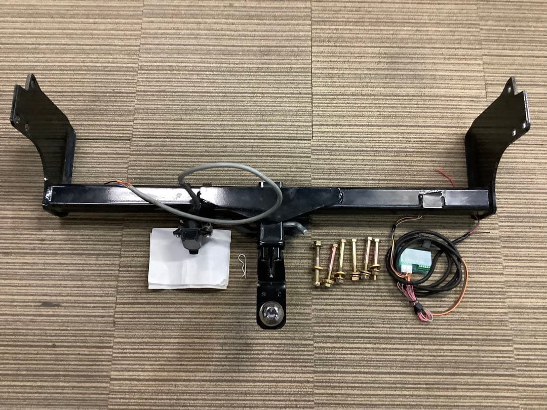 ベンツVクラス220D用ヒッチメンバー　ｗ447 BRINK 正規品 フランジボール ヒッチメンバー メルセデスベンツ V