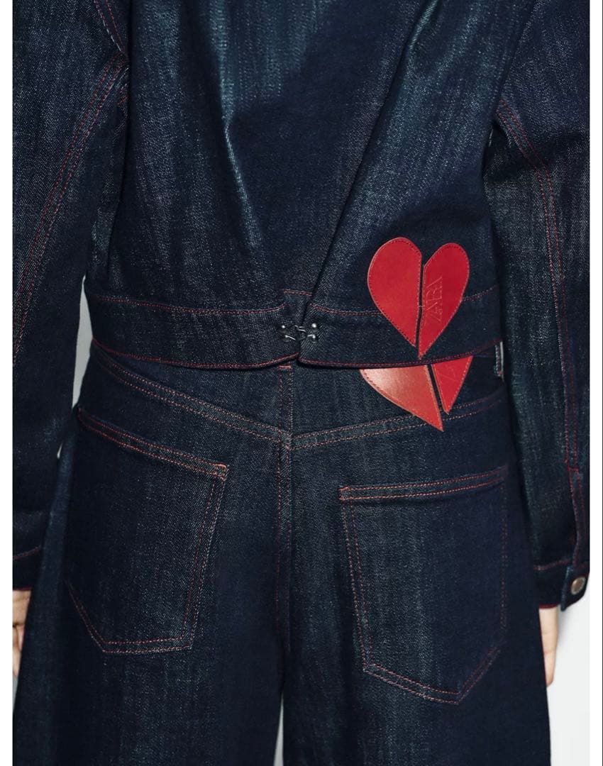 タグ付新品☆ZARAのZ1975ハイウエストバレルフィットデニムパンツ