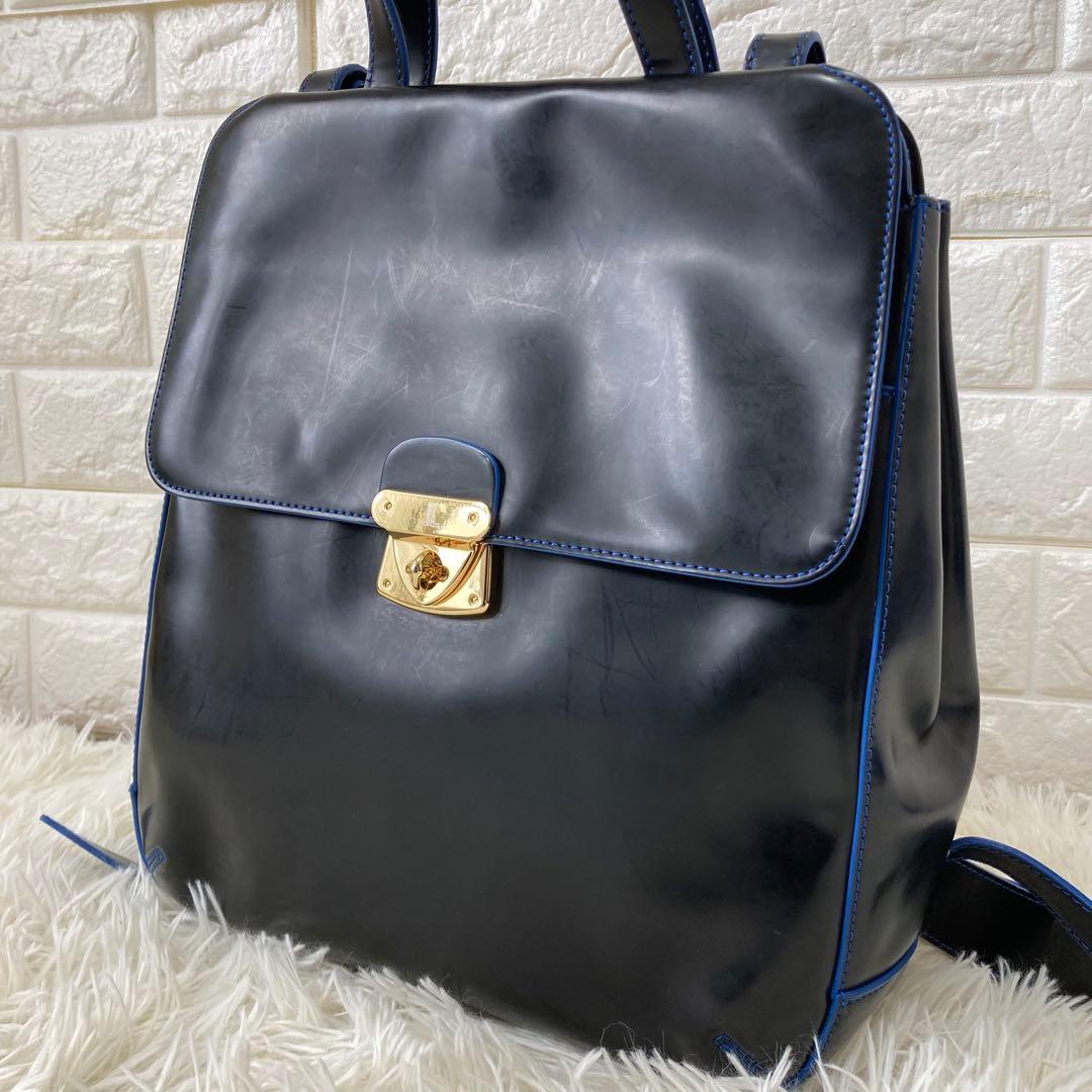 LANVIN✨レザー　リュック ゴールド金具　自立　ターンロック　ブランドロゴ LANVIN✨レザー リュック ゴールド金具 自立 ターンロック ブランド