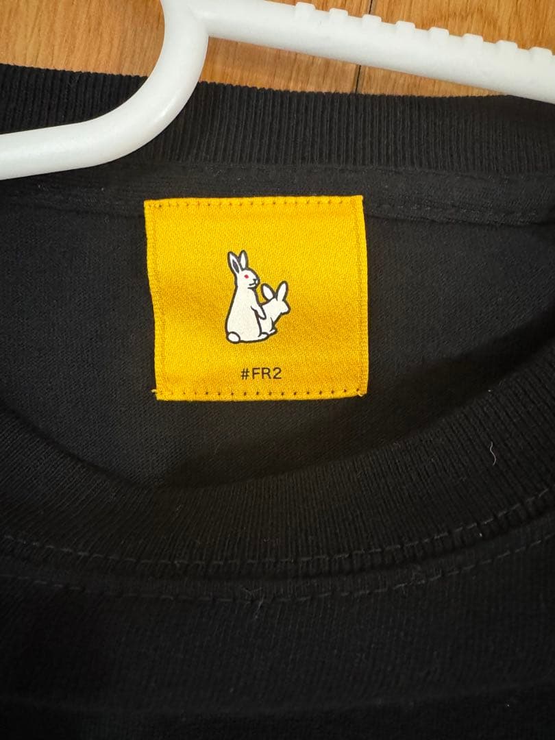美品中古】FR2 頭狂色情兎 セクシー プリント Tシャツ - メルカリ