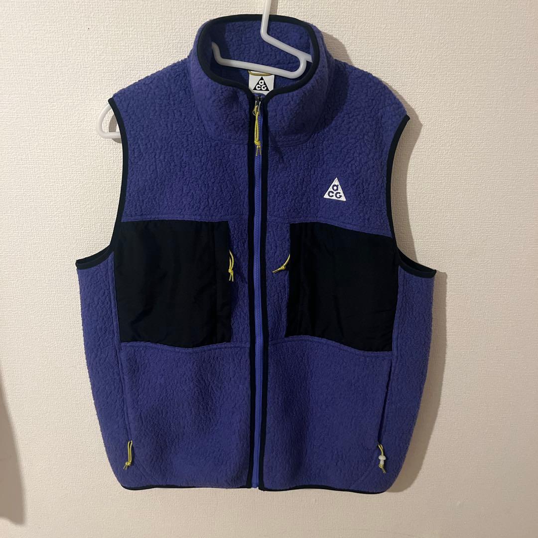 美品！ナイキ ACG アークティックウルフ ベスト L L ナイキ ACG アークティック ウルフ ベスト FN2449-510 - メルカリ
