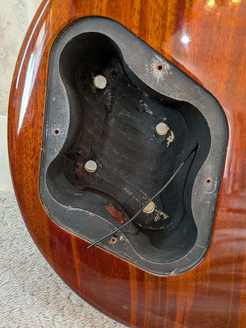 エレキギター ボディ＋ネック ジャンク品 部品取り用（詳細不明