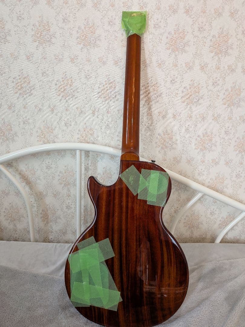 エレキギター ボディ＋ネック ジャンク品 部品取り用（詳細不明