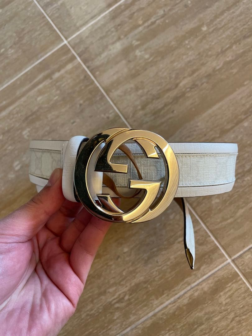 GUCCI ホワイト レザー ベルト 約95cm OLD Gucci GGバックル レザー細ベルト（白） – Vintage Shop Rococo