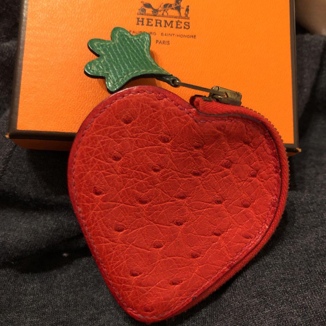 りんご エルメス　小銭入れ　イチゴ オーストリッチ ルージュヴィフ Amazon | [エルメス] イチゴ いちご フルーツ 小銭入れ 財布 コイン