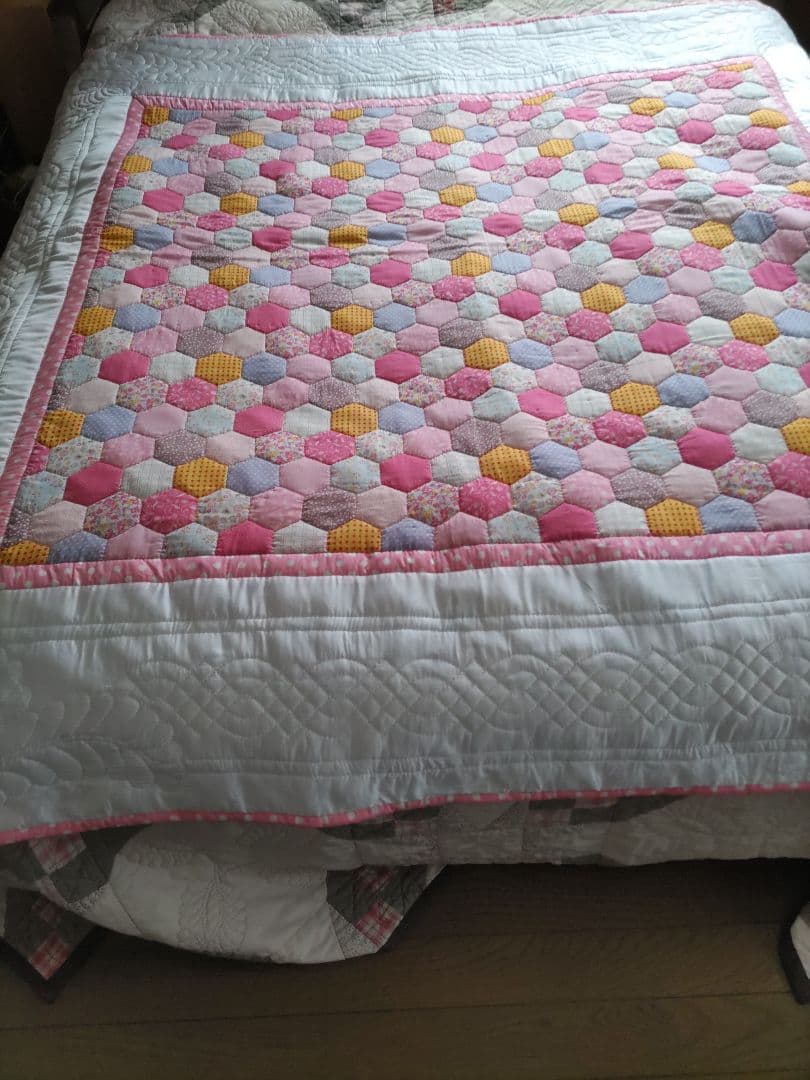 パッチワークキルトタペストリー＆ベッドカバー等に Amazon.co.jp: Womencrafts インディアンパッチワーク カンタキルト