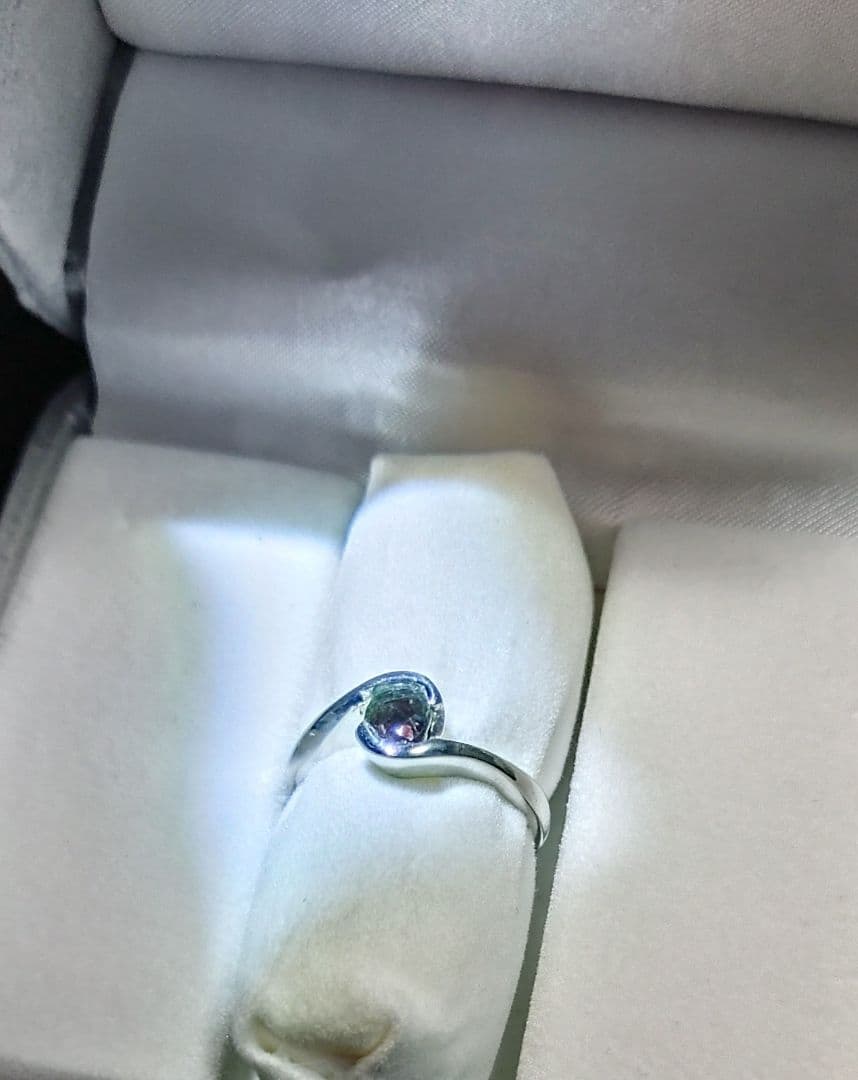 一点物 ロシア産 天然アレキサンドライト 0.69ct Pt900 鍛造製法