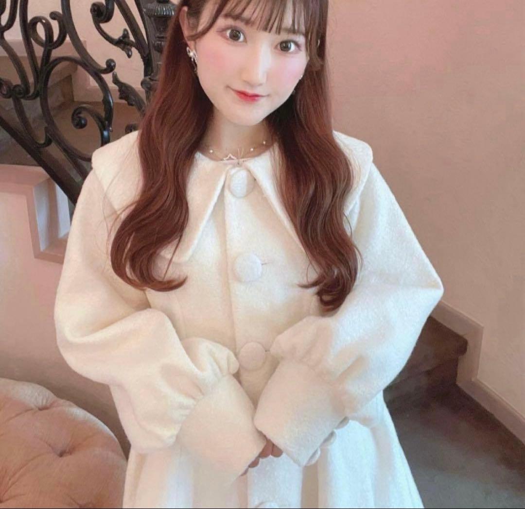 evelyn くるみ大襟コート ホワイト - メルカリ