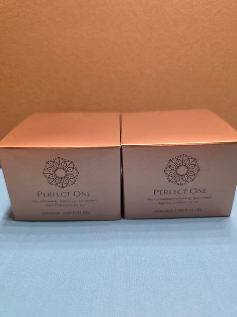 [未使用 未開封] パーフェクトワン薬用リンクルストレッチジェル 50g×2 薬用リンクルストレッチジェルつめかえ[医薬部外品]｜パーフェクトワン