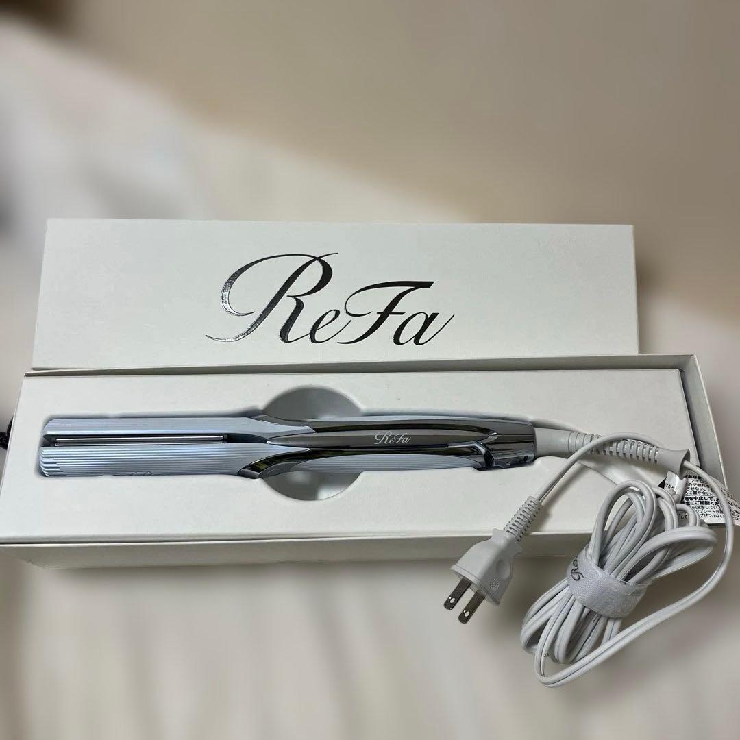 やっひーです。ReFaストレートアイロン リファパワーストレートアイロン プロ - ReFa POWER STRAIGHT IRON PRO