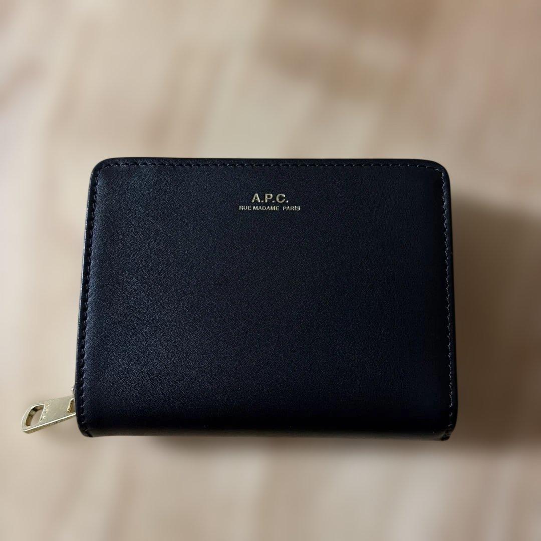 A.P.C財布 Lois スモールコンパクトウォレット｜レザーグッズ｜A.P.C.