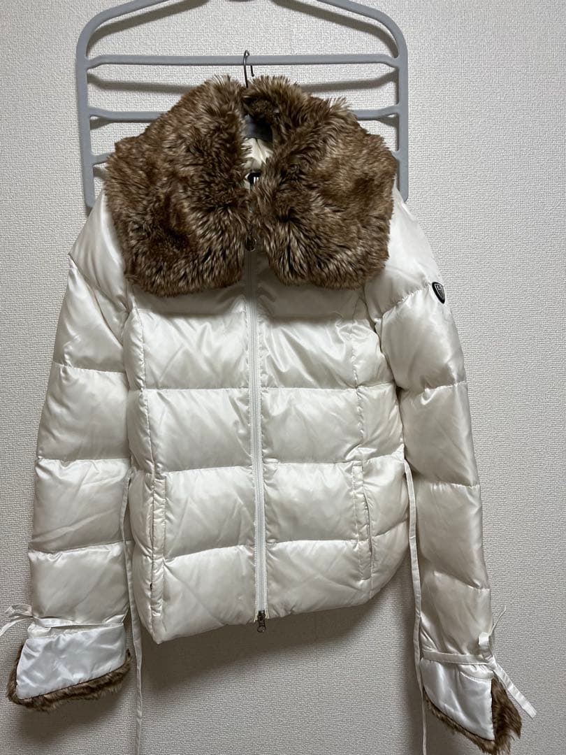 ARMANI EA7 アルマーニ ダウンジャケット 白 EMPORIO ARMANI エンポリオアルマーニ ダウンジャケット メンズ EA7