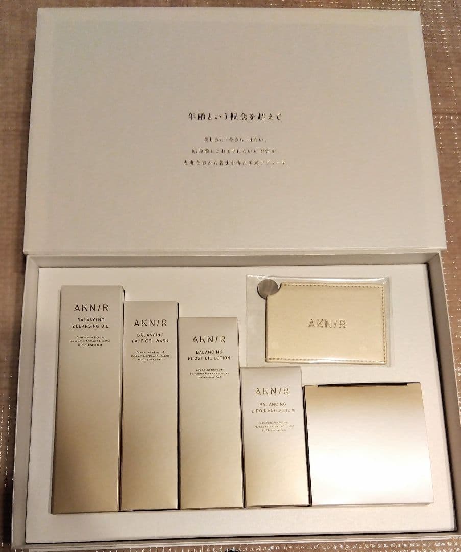 アクニー スキンケア5点セット ミラーおまけ付　新品未使用品 パーフェクトセット｜AKNIR（アクニー） 公式オンラインサイト