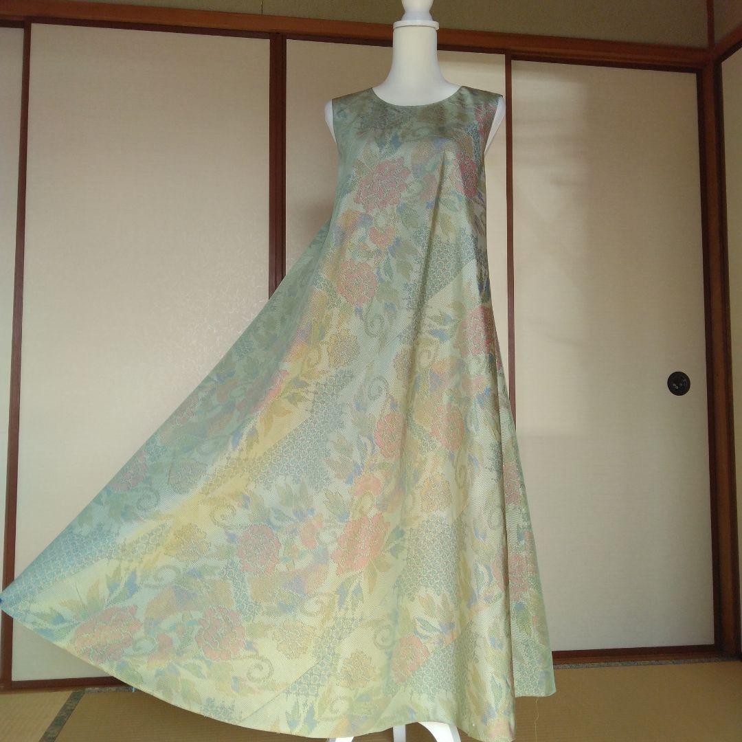 白大島紬解き生地からバイアス仕立てロングワンピースM寸 2026年最新】着物リメイク白大島紬ワンピースの人気アイテム - メルカリ