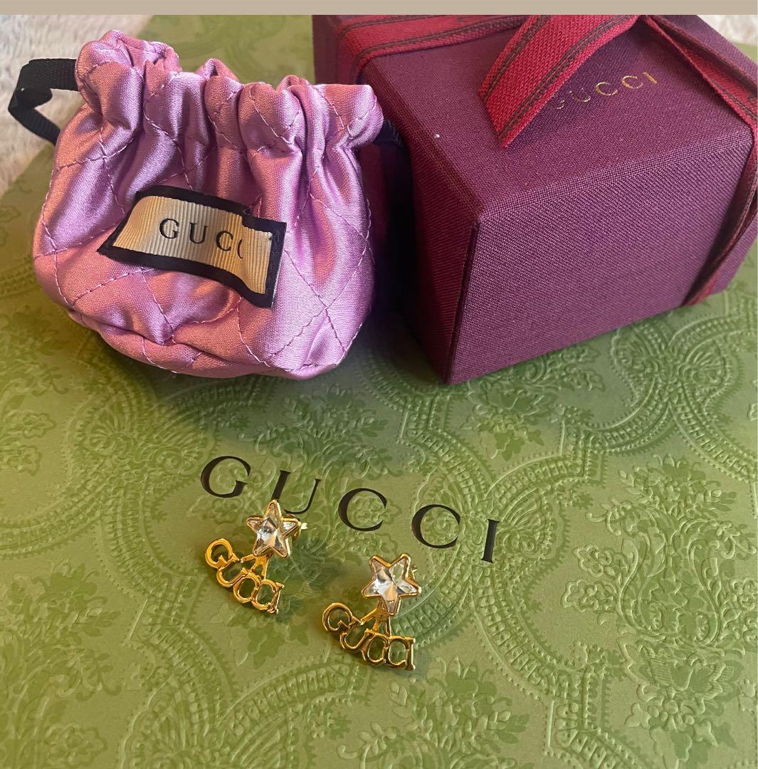 ぼ*ん様 超美品GUCCI スクリプトロゴ ピアス 超レア美品】GUCCI スクリプト ボール ピアス 片耳 - メルカリ