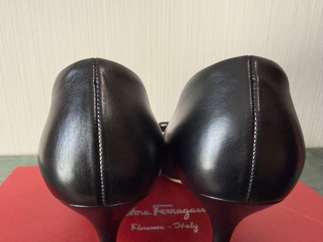 値下げ！靴 フェラガモ Ferragamo パンプス ブラック 24.5cm