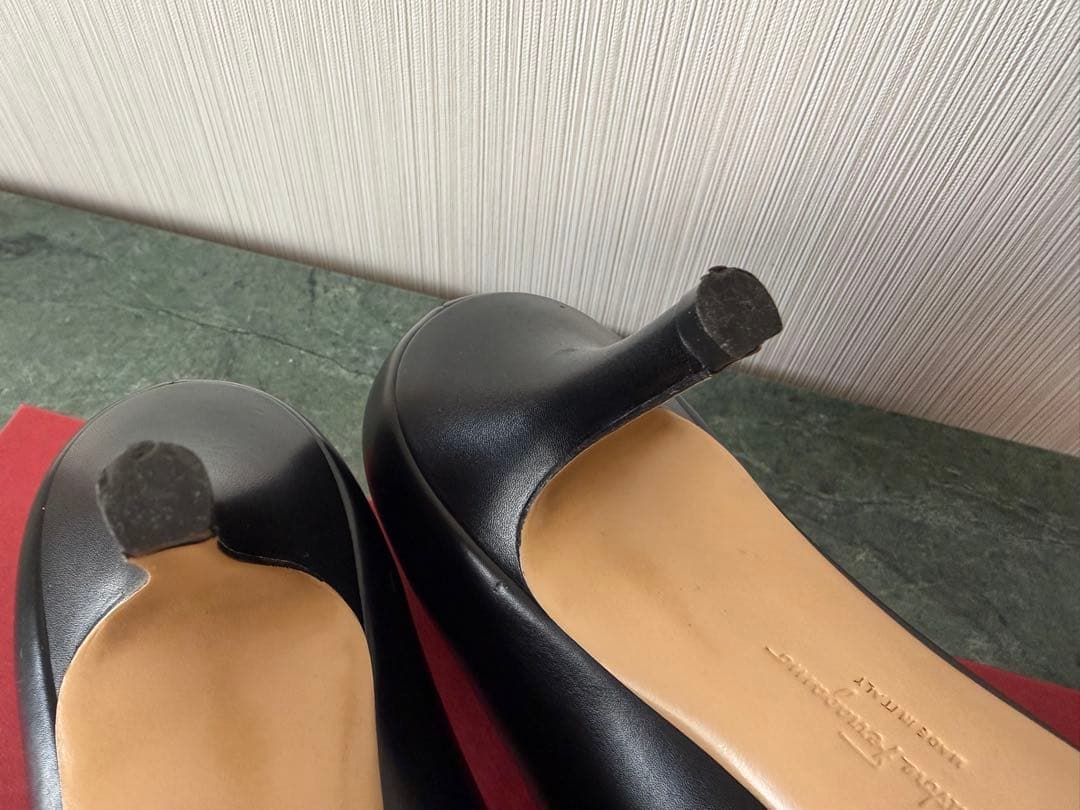 値下げ！靴 フェラガモ Ferragamo パンプス ブラック 24.5cm