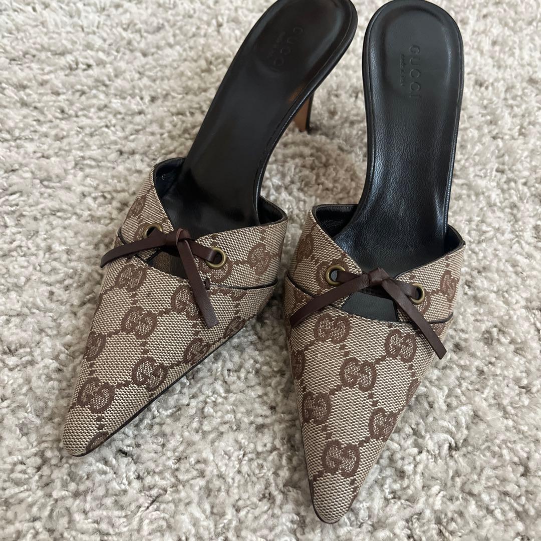 GUCCI ポインテッドトゥミュール ブラウン/ベージュ GUCCI ポインテッドトゥミュール ブラウン⁄ベージュ GUCCI ポイン